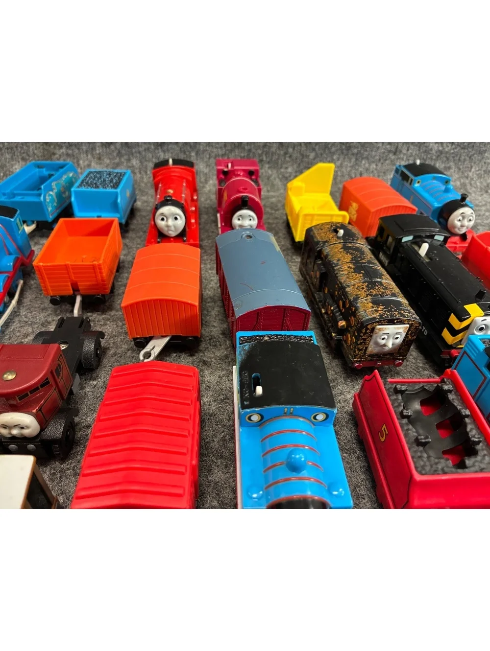 Thomas & Friends Vintage Toy Train Set with Multiple Engines and Cars 20+